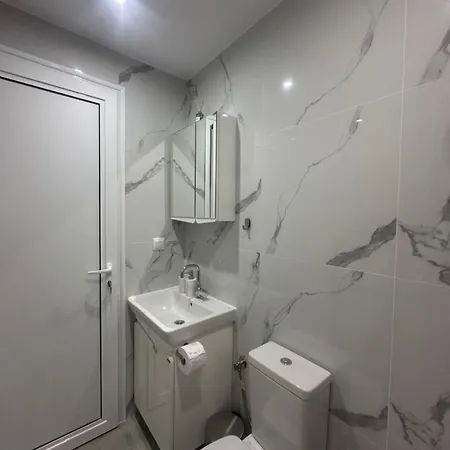 Апартаменты Asprolux Студио с градина 3 *